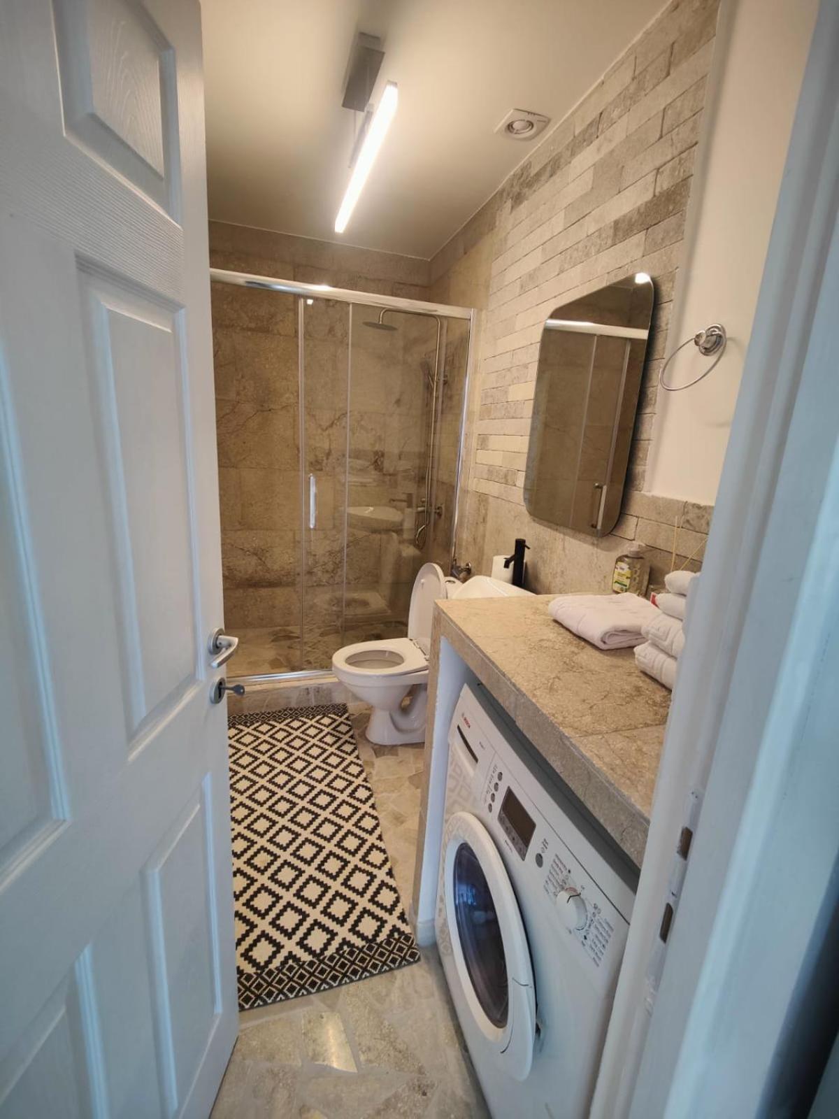 Luxus Cluj Airport Apartments Εξωτερικό φωτογραφία