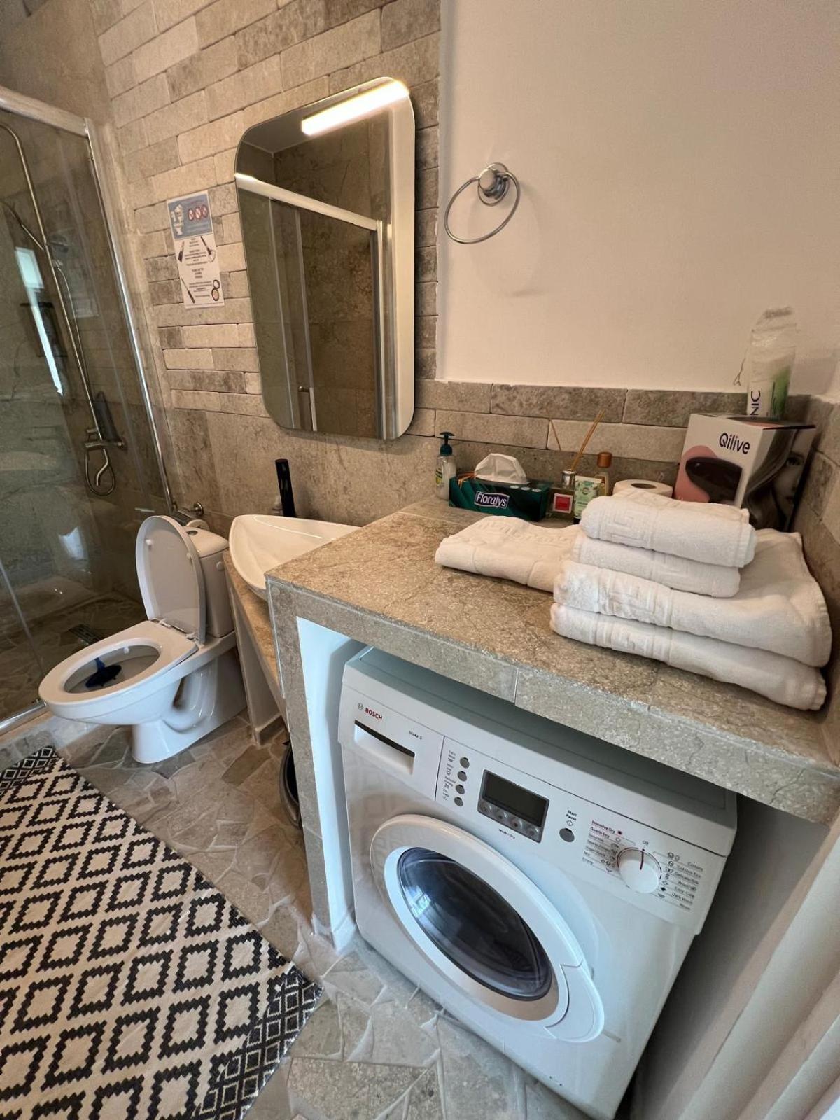Luxus Cluj Airport Apartments Εξωτερικό φωτογραφία