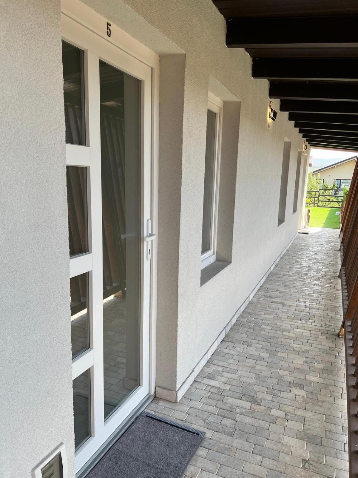 Luxus Cluj Airport Apartments Εξωτερικό φωτογραφία