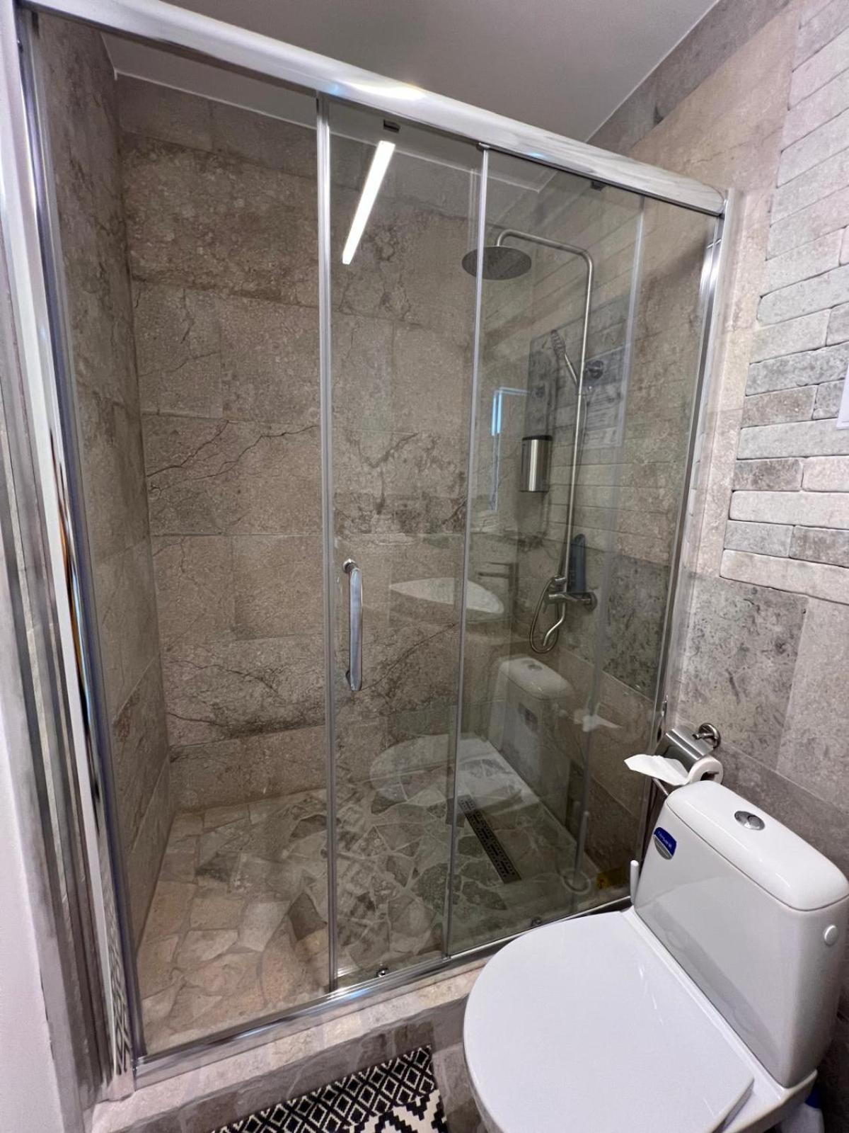 Luxus Cluj Airport Apartments Εξωτερικό φωτογραφία