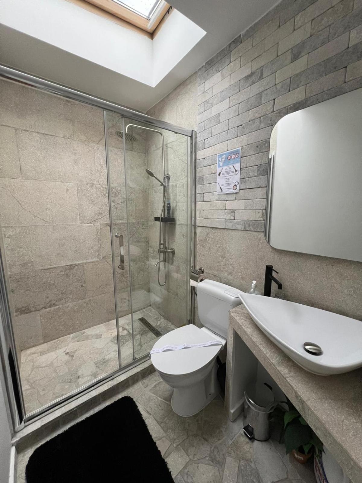 Luxus Cluj Airport Apartments Εξωτερικό φωτογραφία