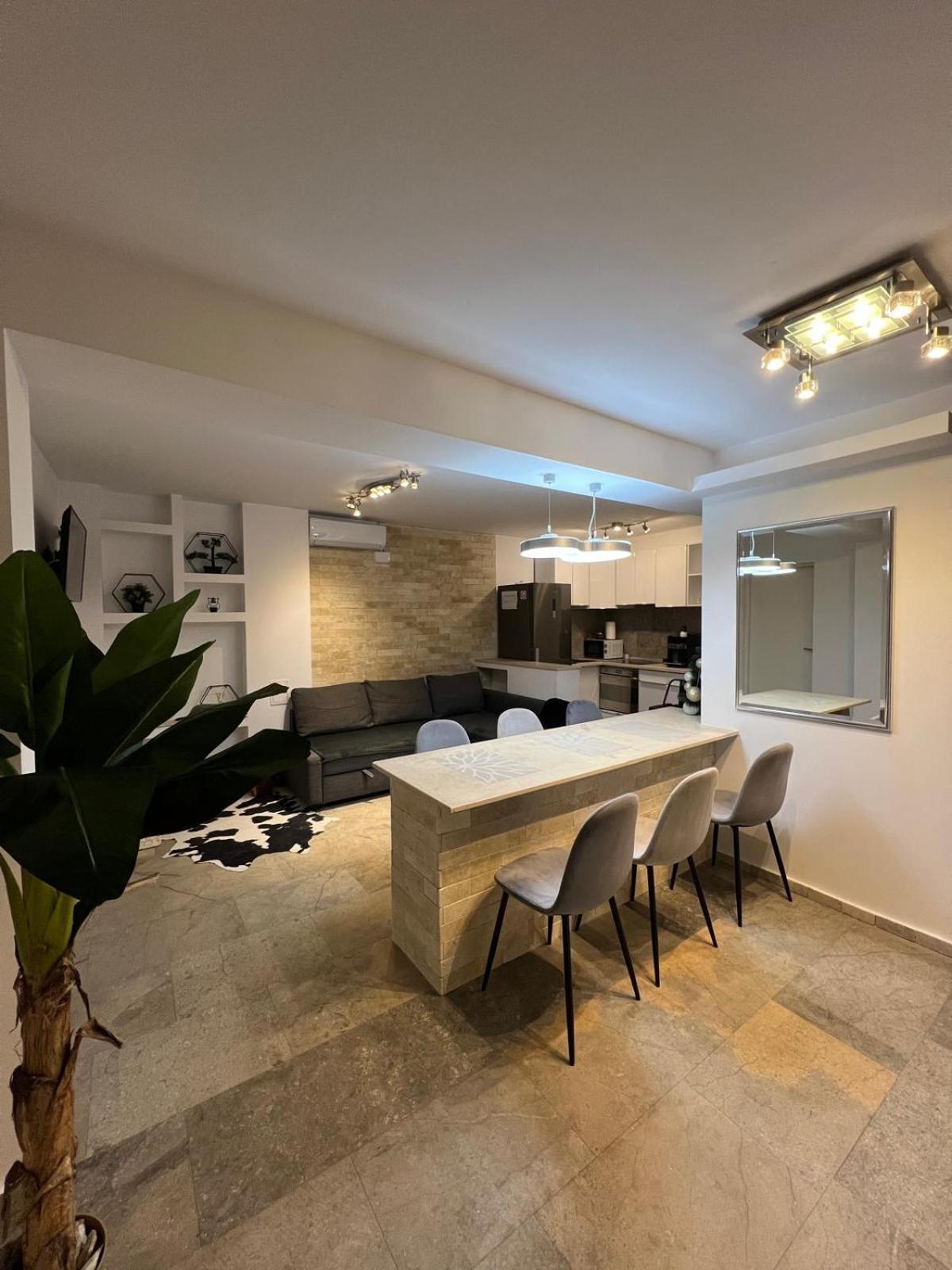 Luxus Cluj Airport Apartments Εξωτερικό φωτογραφία