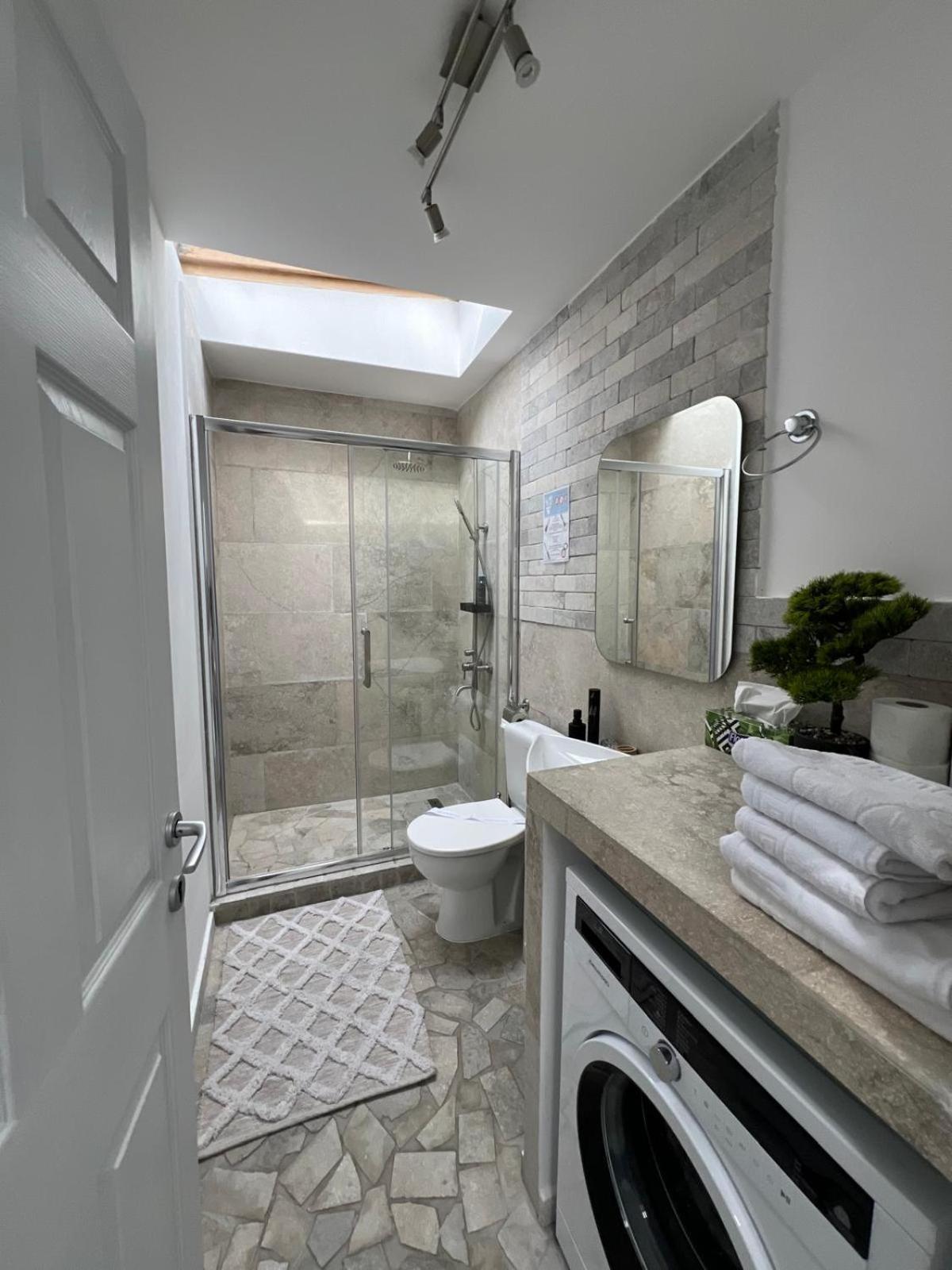 Luxus Cluj Airport Apartments Εξωτερικό φωτογραφία